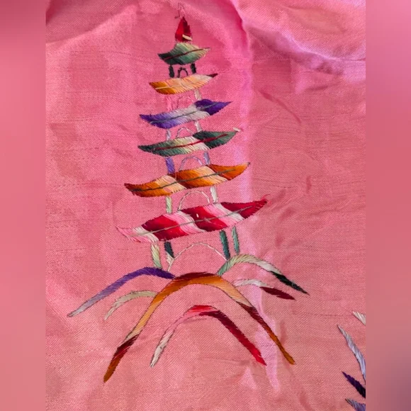 RARE Child Shanghai Embroidered Robe Cape Vintage Satin Dragon Fur Trim Pink - Picture 3 of 16